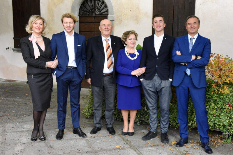 A family photo take before 2020: Roberta Bianchi, her son, Alessio Pizzioli, Alessandro Bianchi and his wife Ivonne, Matteo Pizzoli and Paolo Pizzioli.