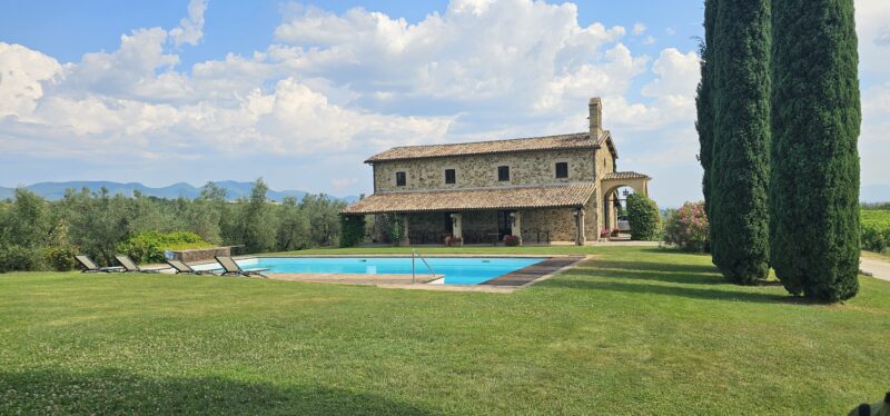 Decugnano Dei Barbi also has a rentable villa