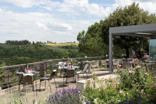 Dining terrace at Podere Arcangelo